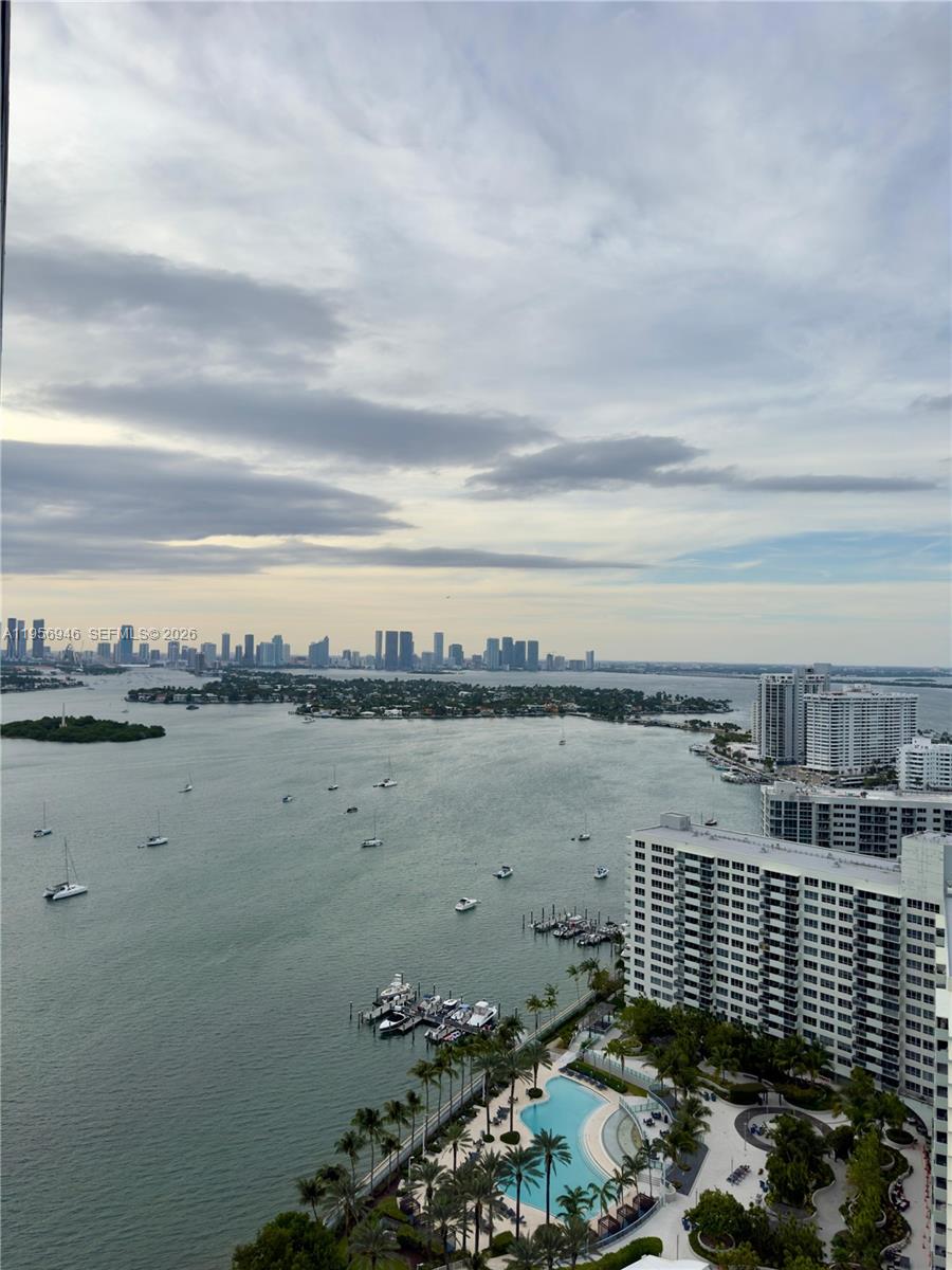 1330 West Ave #3007 Miami Beach, FL 33139