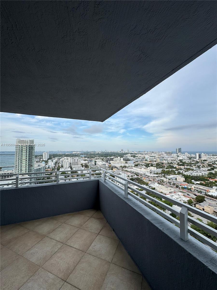 1330 West Ave #3007 Miami Beach, FL 33139