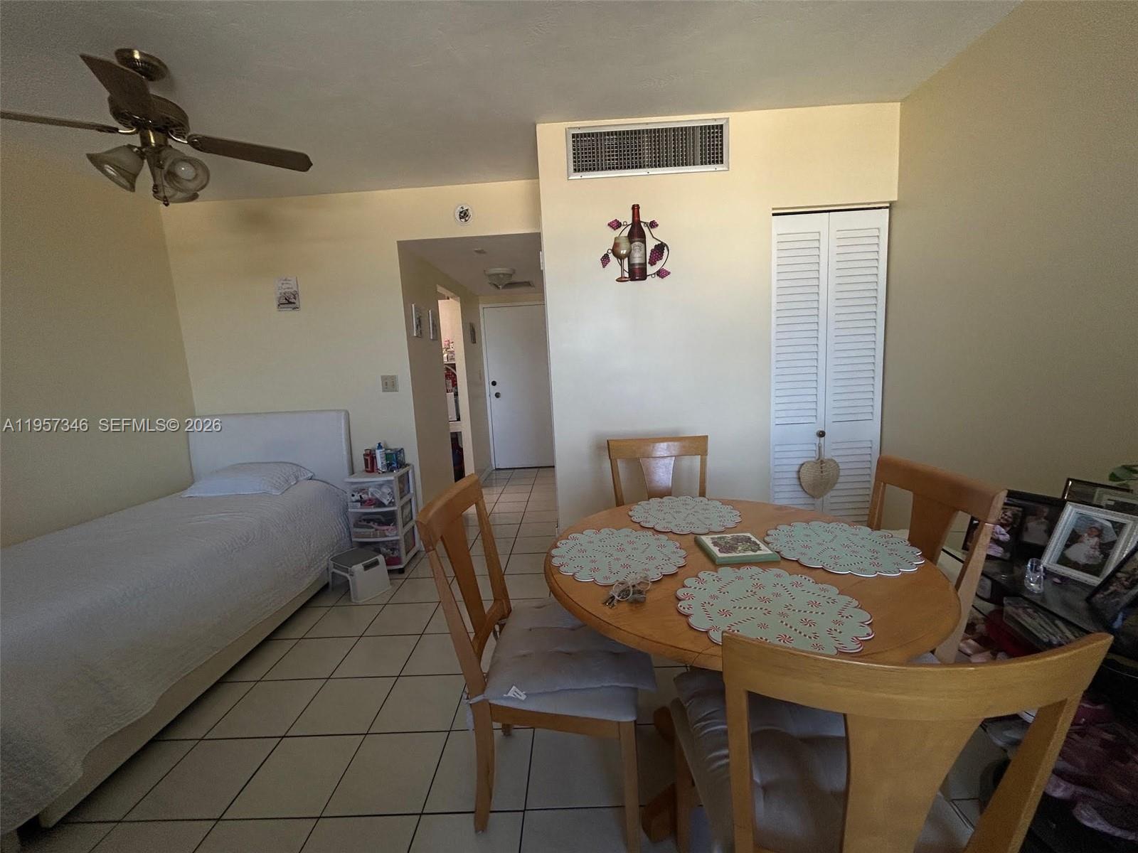 2899 Collins Ave #1234 Miami Beach, FL 33140