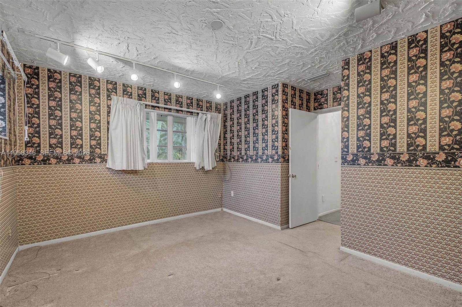 14670 SW 69th Pl Palmetto Bay, FL 33158