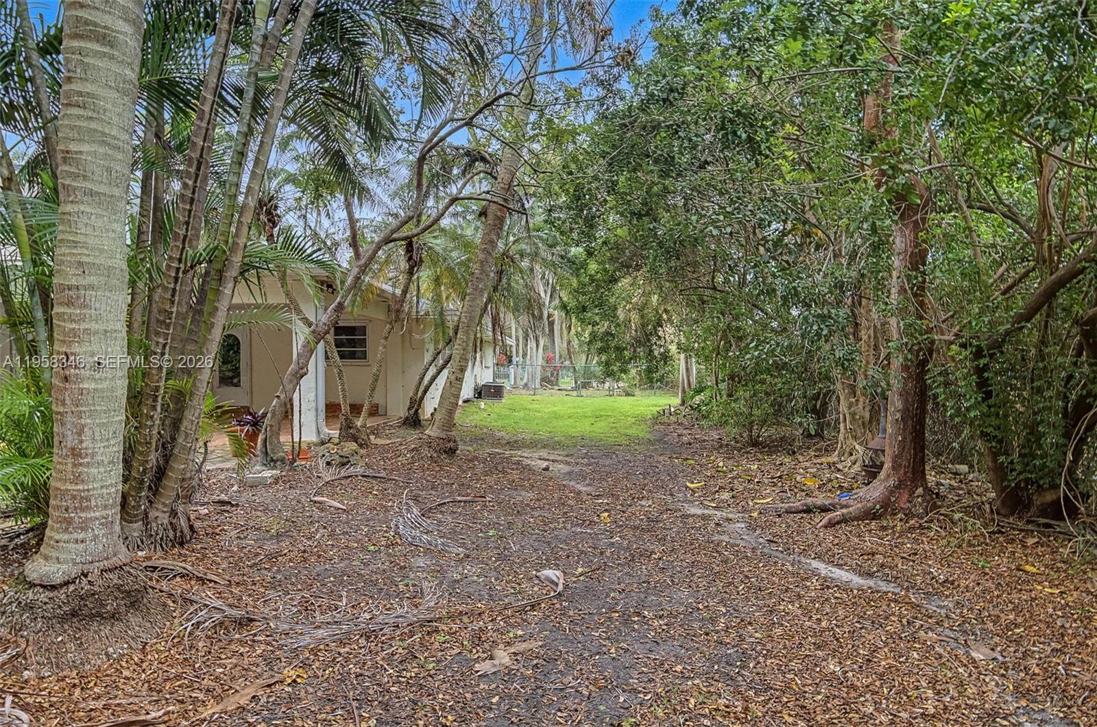 14670 SW 69th Pl Palmetto Bay, FL 33158