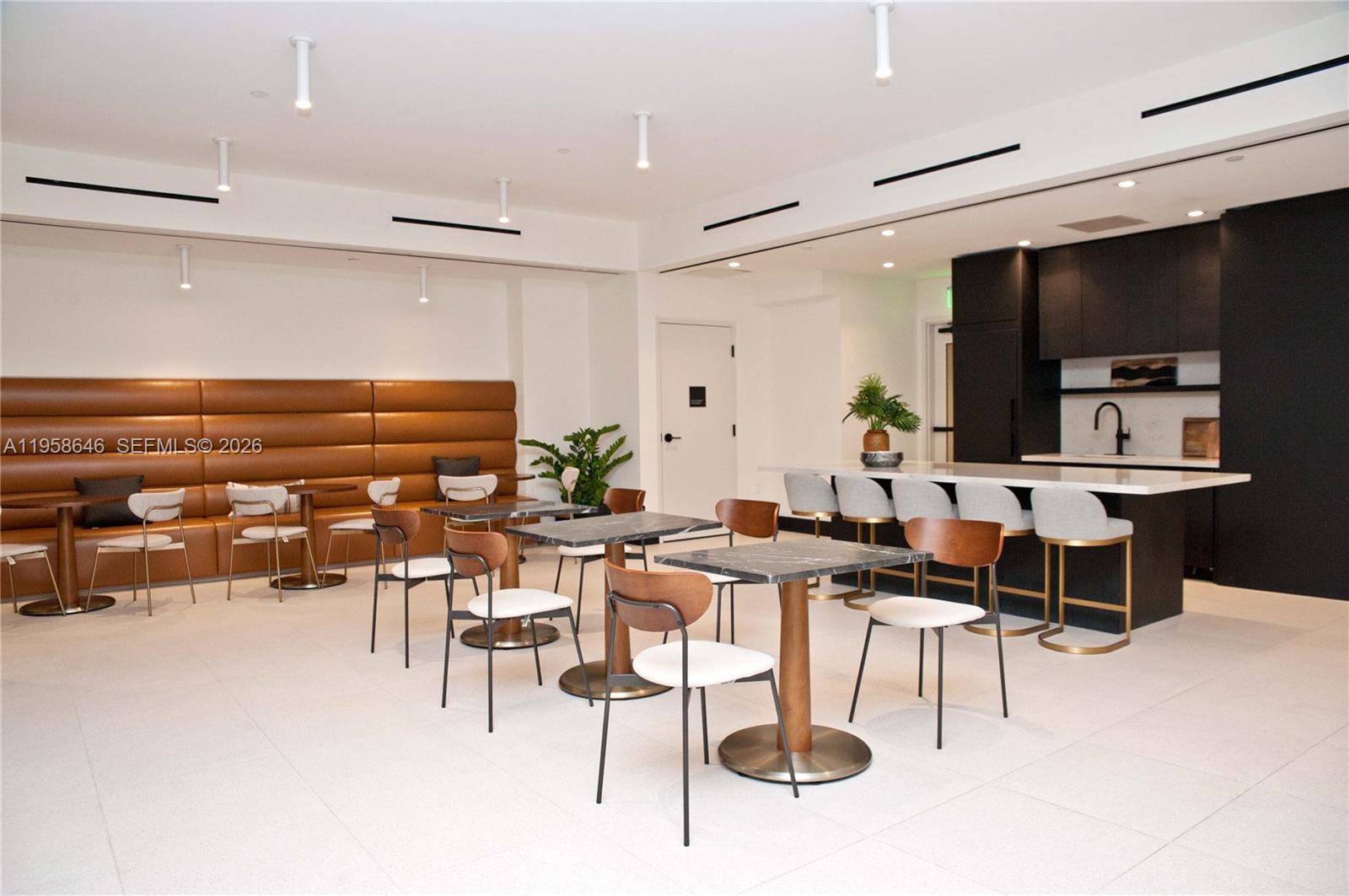 225 N Miami Ave #2508 Miami, FL 33128