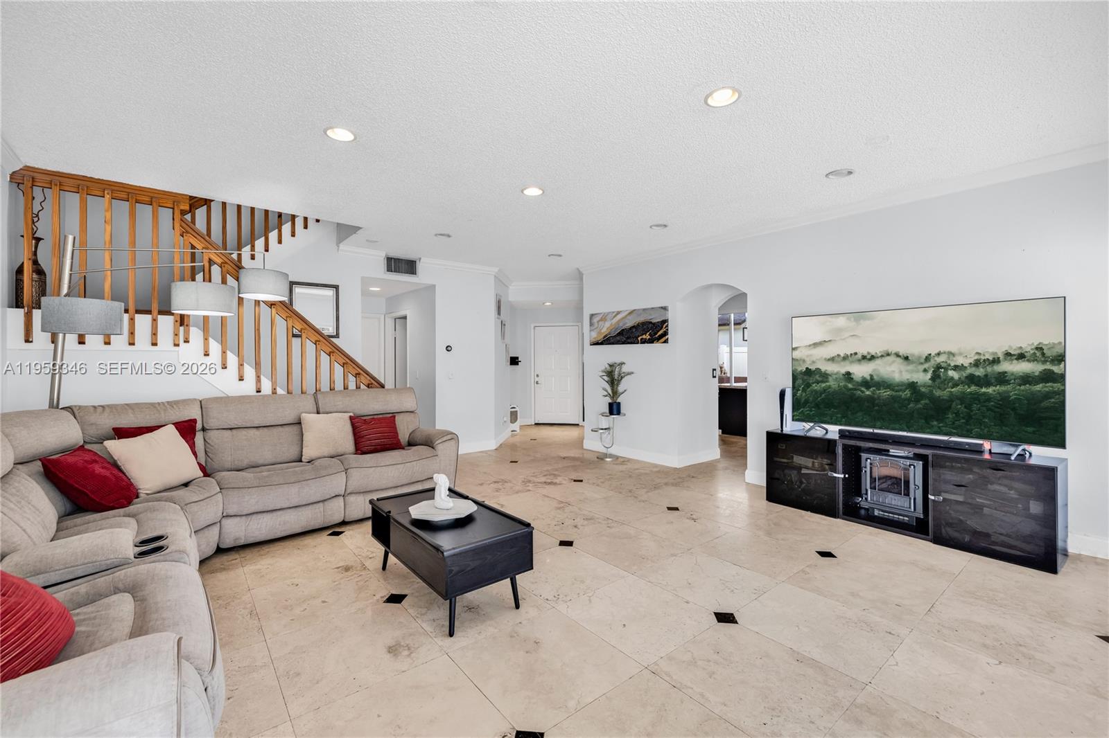 20709 NW 1st St Pembroke Pines, FL 33029