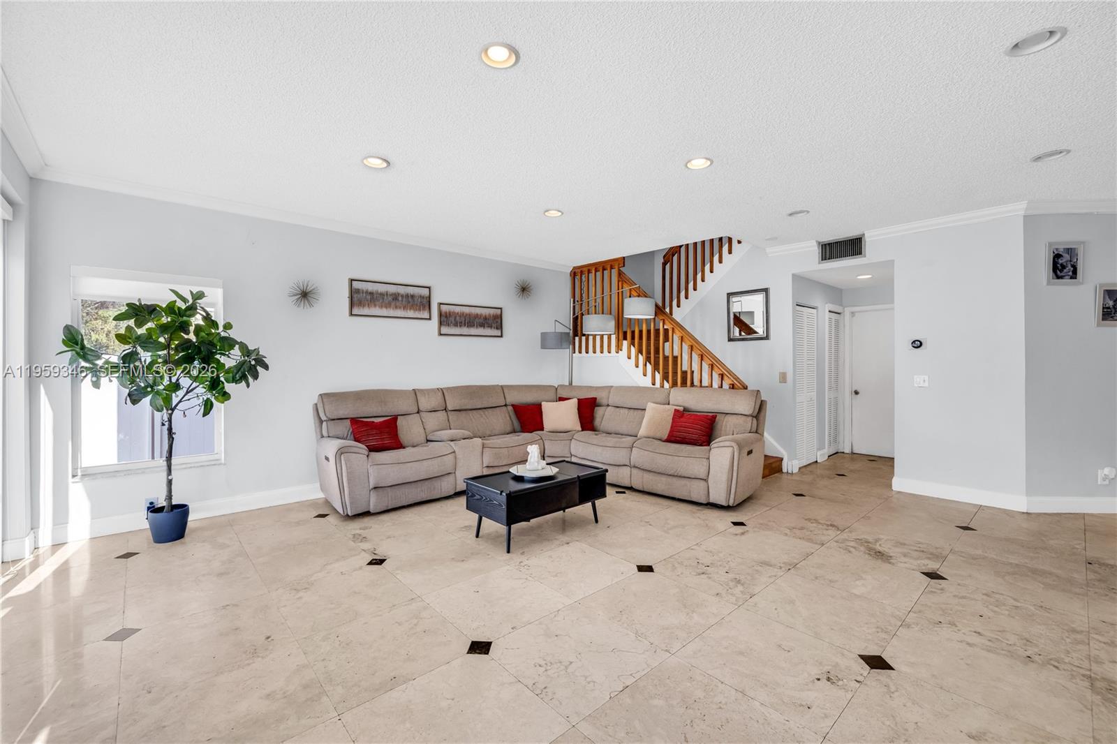 20709 NW 1st St Pembroke Pines, FL 33029