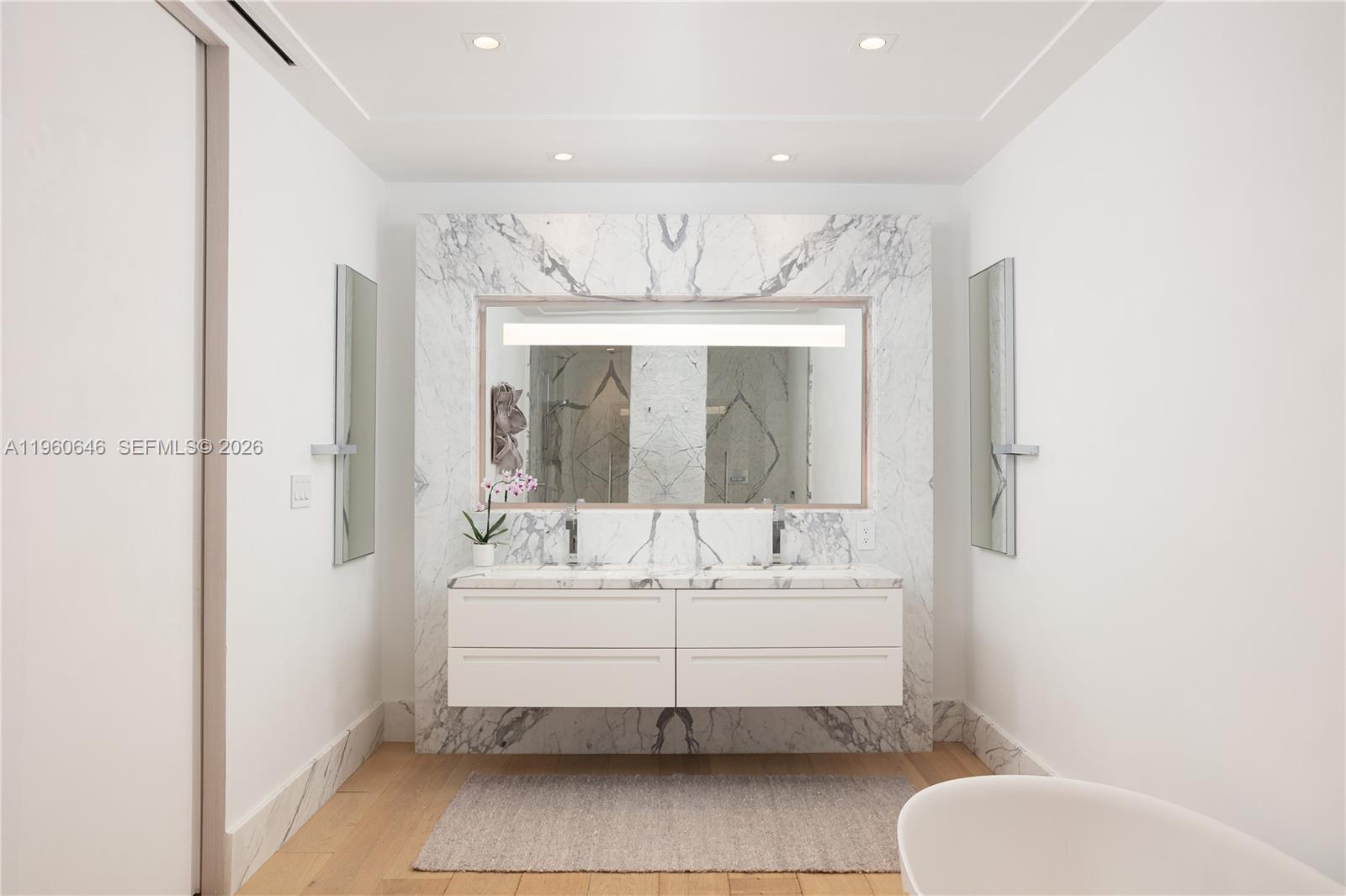 6800 Fisher Is Dr #6851 Miami Beach, FL 33109