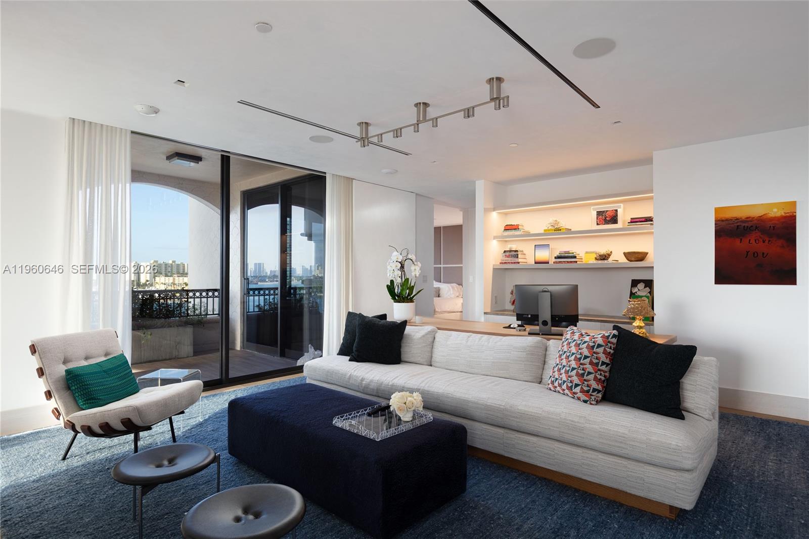 6800 Fisher Is Dr #6851 Miami Beach, FL 33109