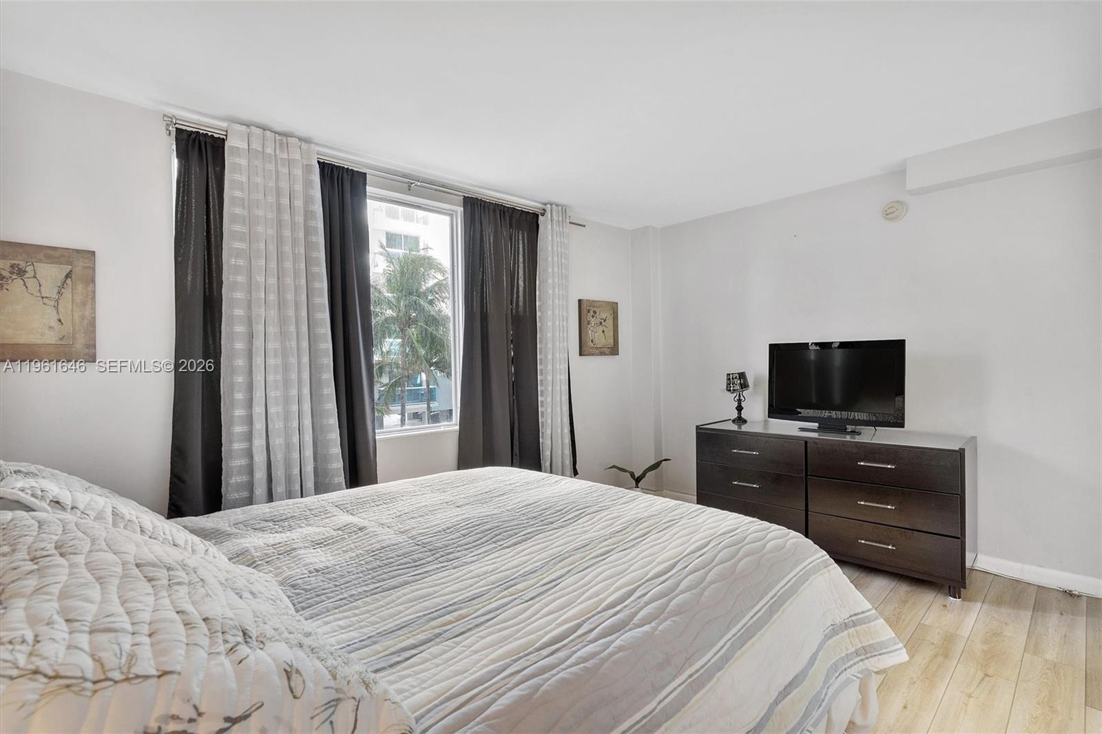 image Carlisle on the Ocean13