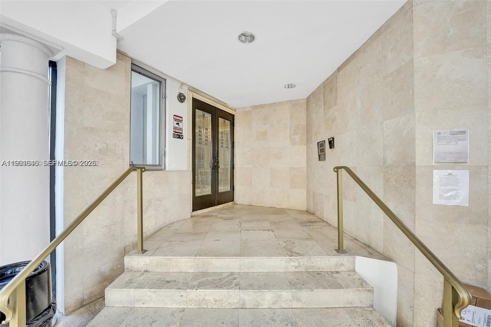 image Carlisle on the Ocean2