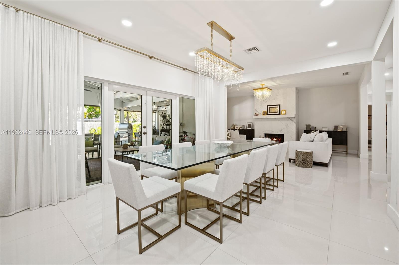 16140 Aberdeen Way Miami Lakes, FL 33014