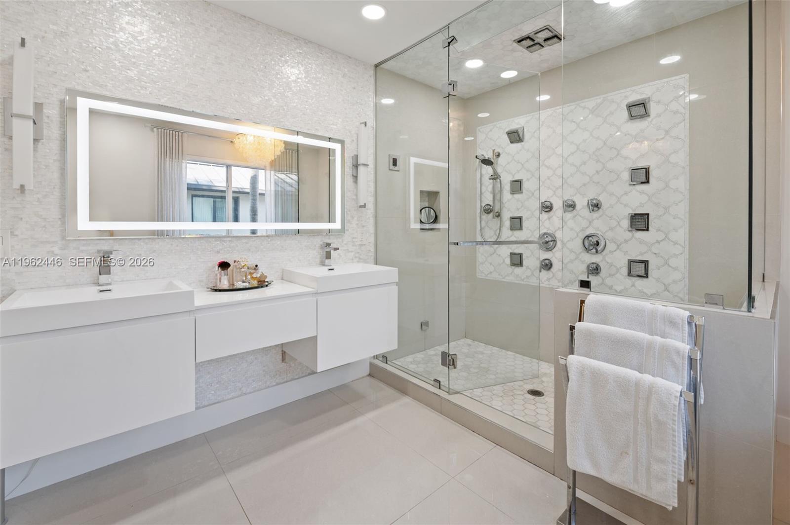 16140 Aberdeen Way Miami Lakes, FL 33014