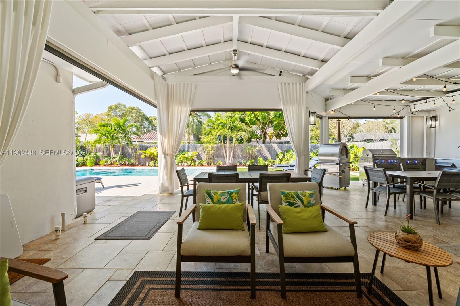 16140 Aberdeen Way Miami Lakes, FL 33014