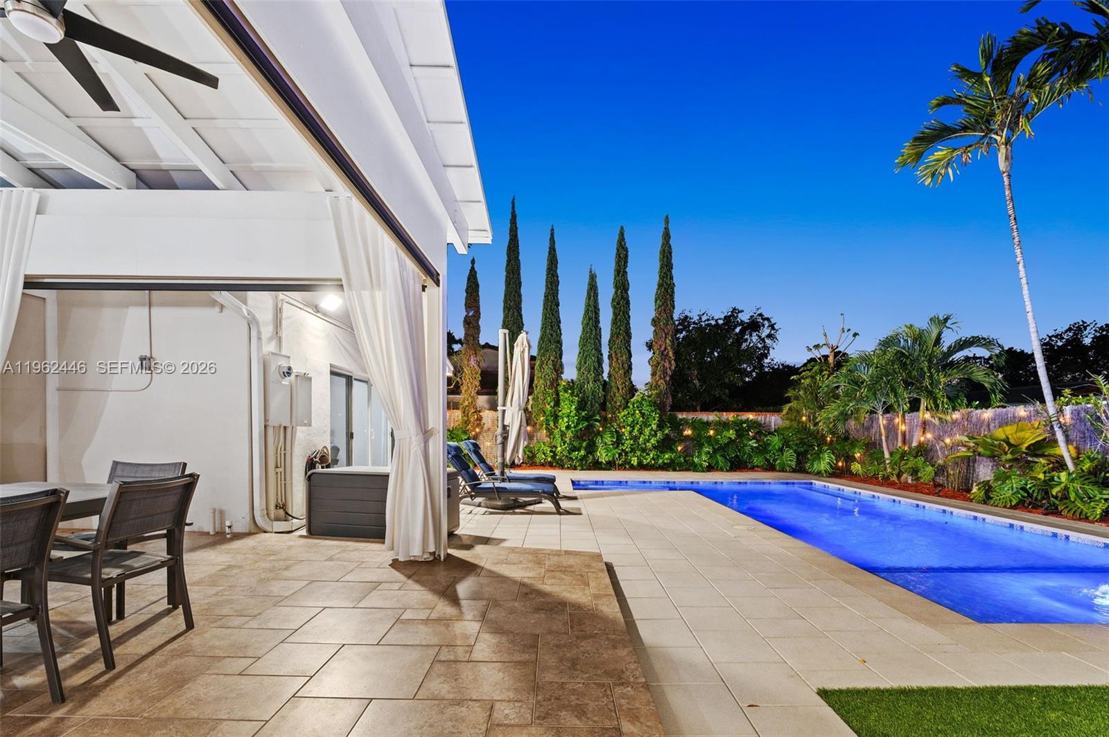 16140 Aberdeen Way Miami Lakes, FL 33014