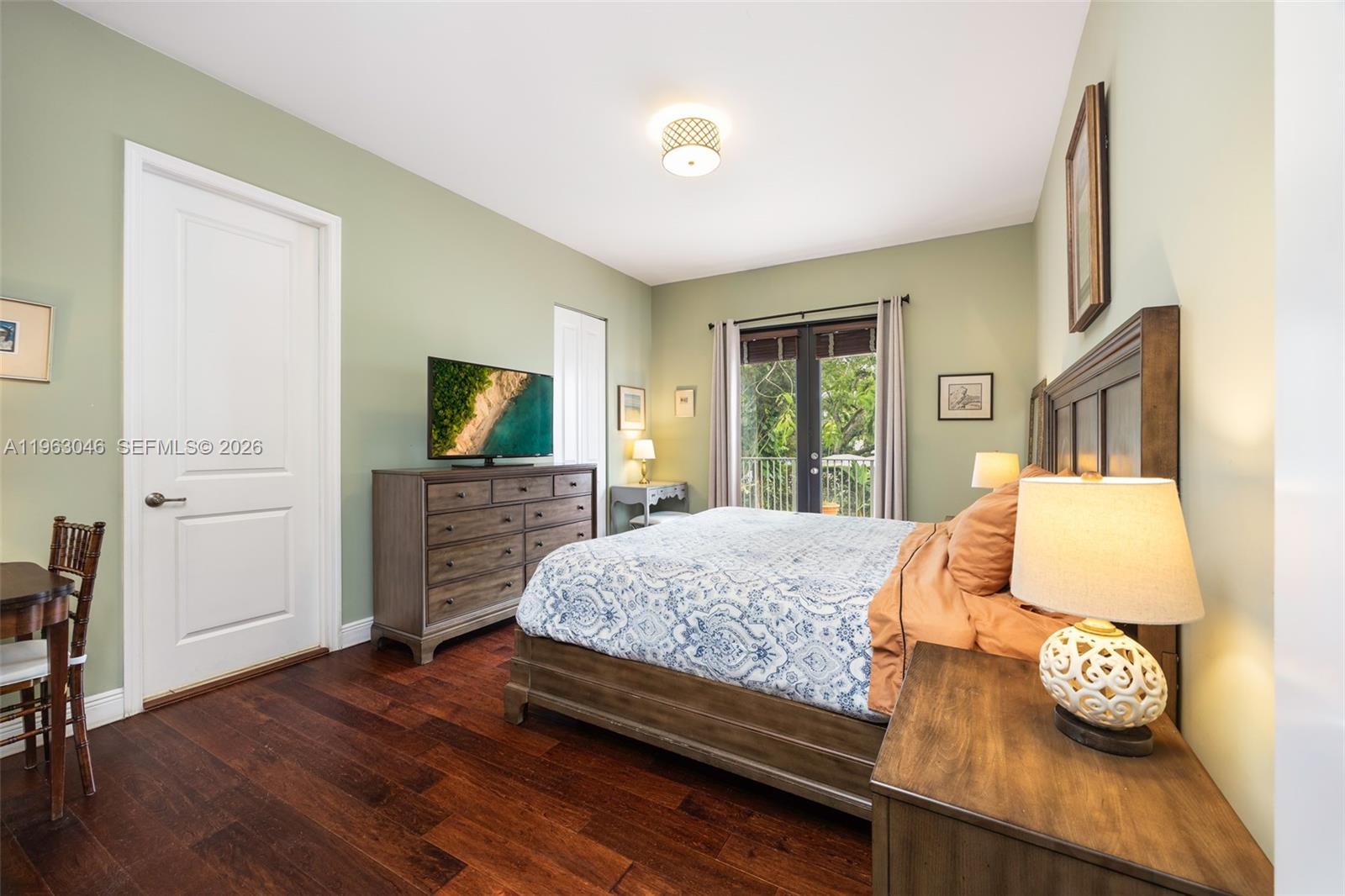 3760 Kumquat Ave Coconut Grove, FL 33133