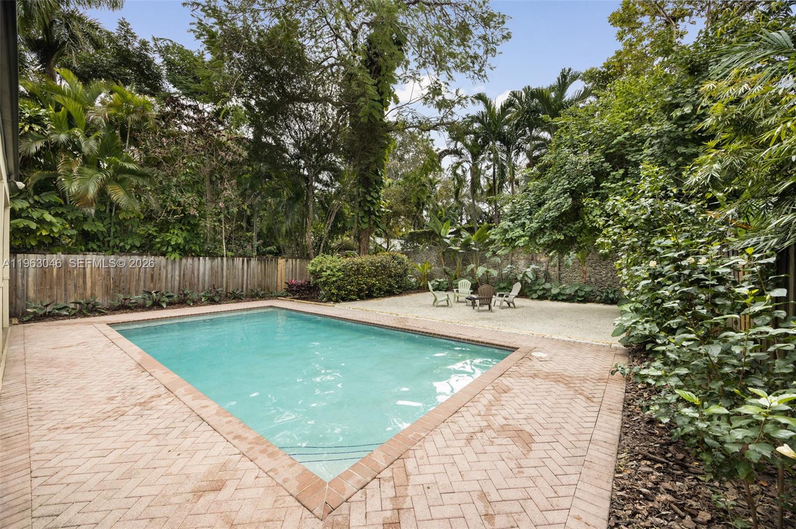 3760 Kumquat Ave Coconut Grove, FL 33133