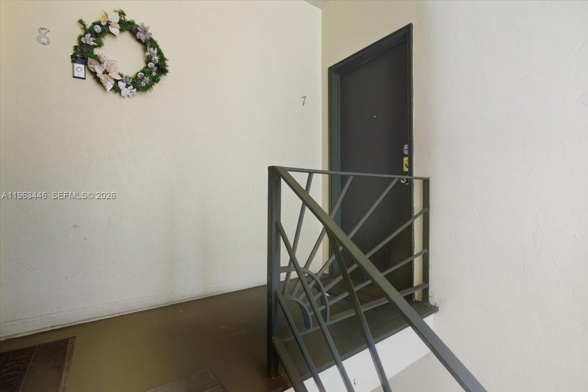 736 12th St #7 Miami Beach, FL 33139