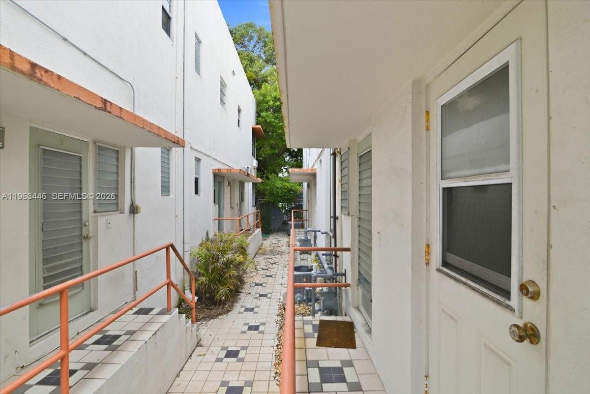 736 12th St #7 Miami Beach, FL 33139