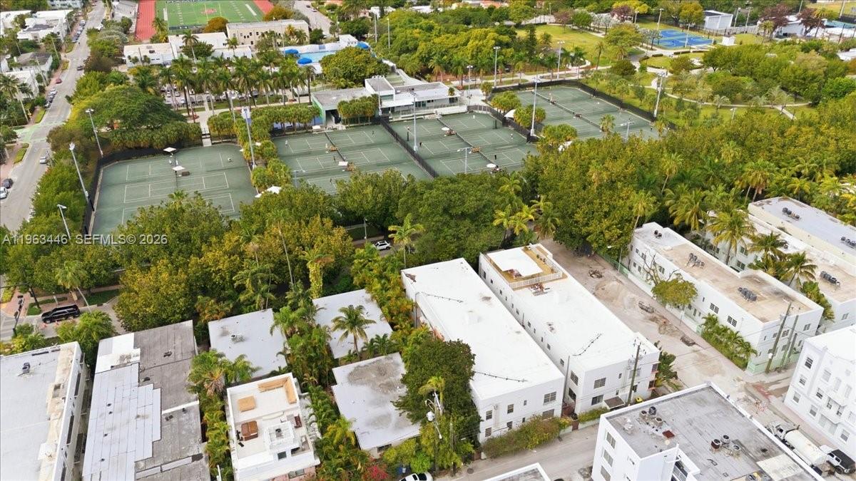 736 12th St #7 Miami Beach, FL 33139