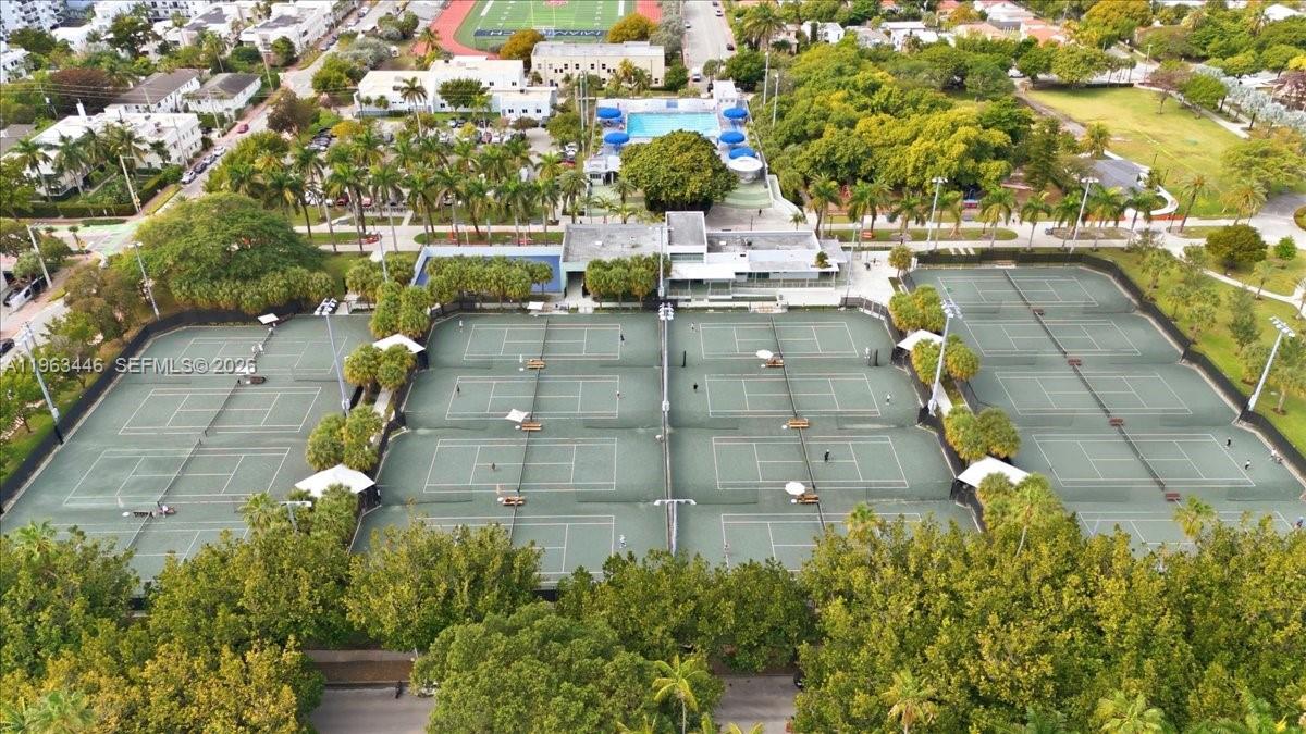 736 12th St #7 Miami Beach, FL 33139