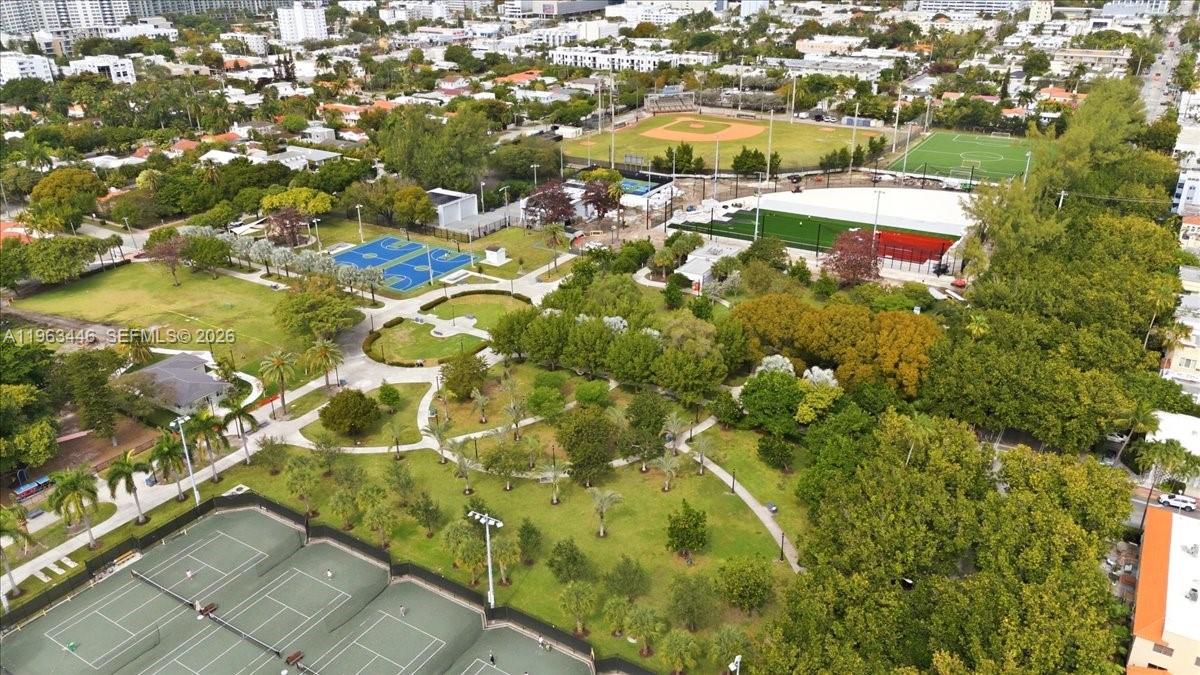 736 12th St #7 Miami Beach, FL 33139