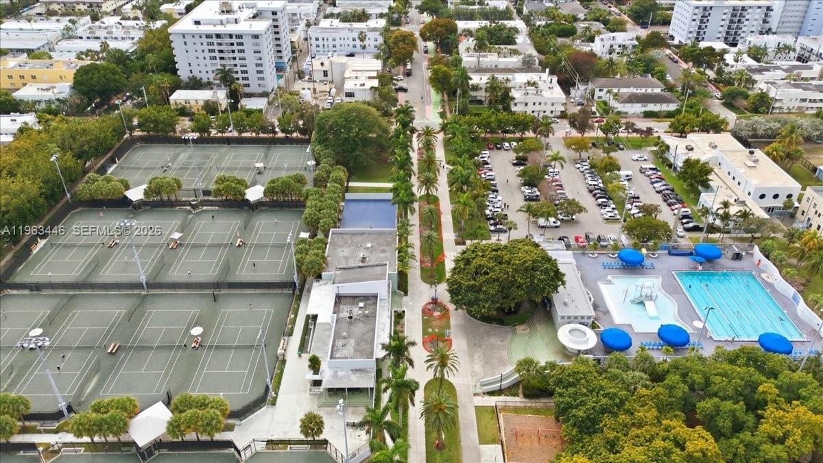 736 12th St #7 Miami Beach, FL 33139