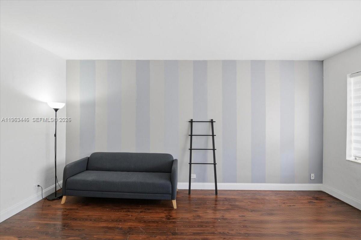 736 12th St #7 Miami Beach, FL 33139