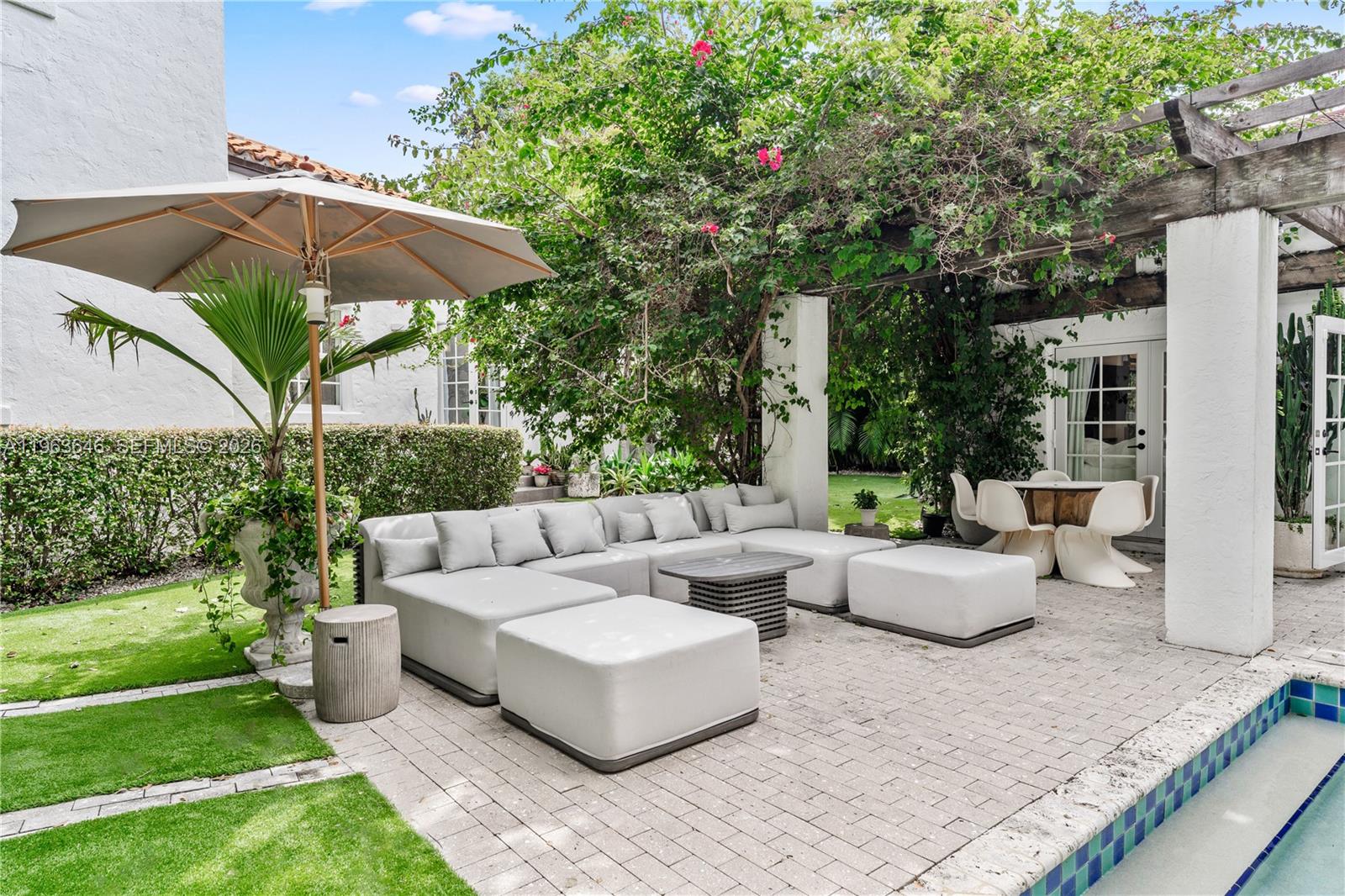 4108 Palmarito St Coral Gables, FL 33146