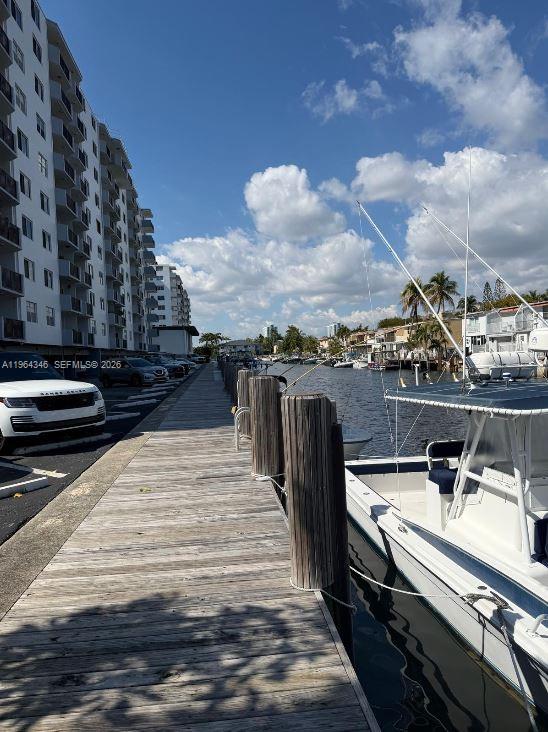 3703 NE 166th St #301