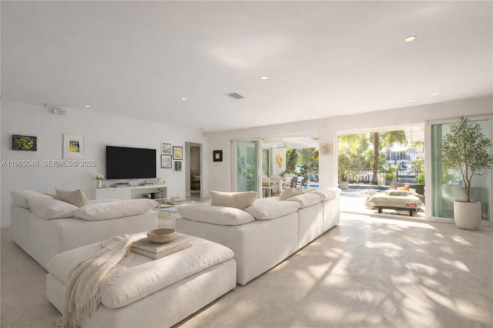 3400 NE 165th St North Miami Beach, FL 33160