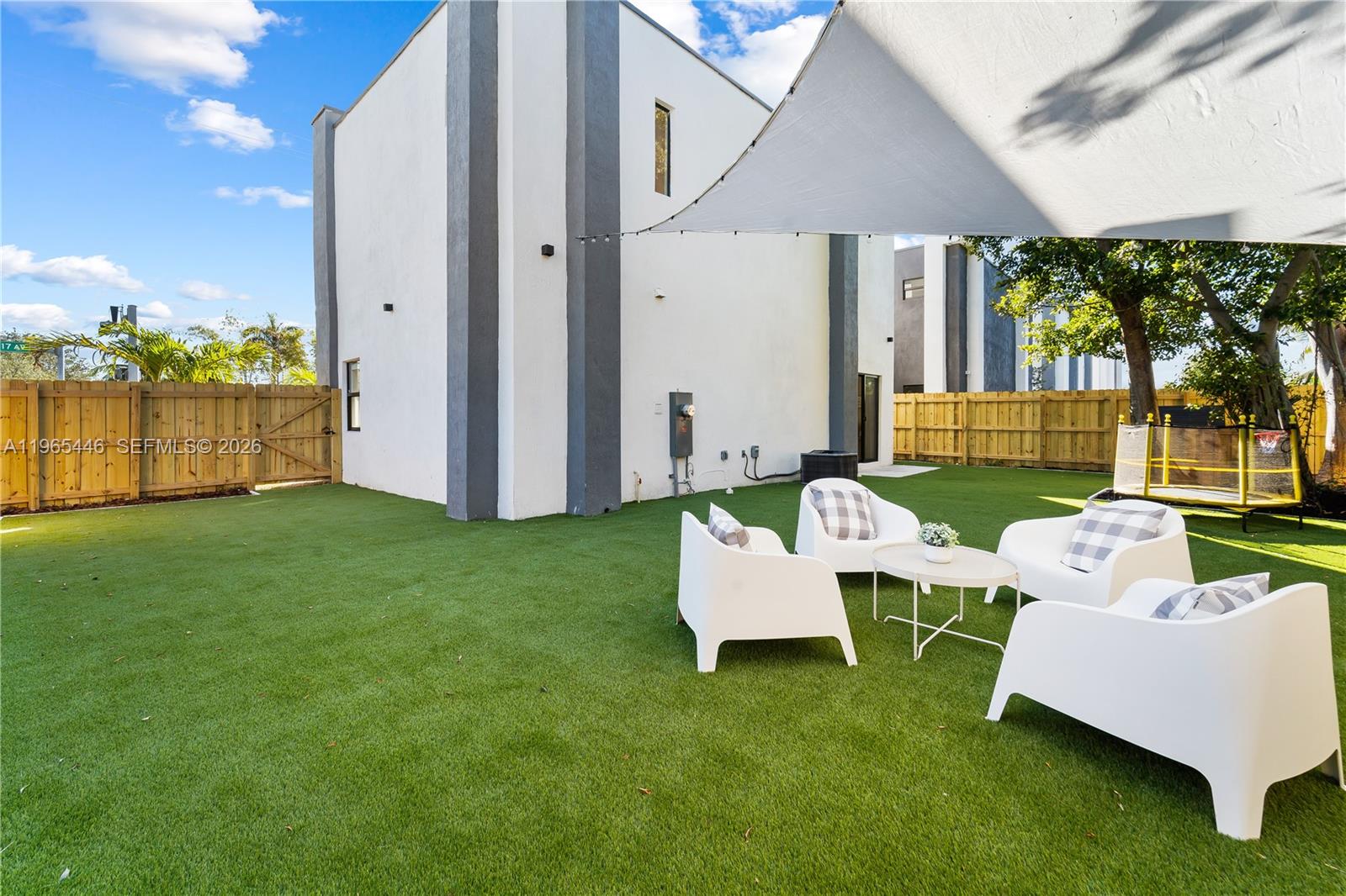 18700 SW 117th Ave Miami, FL 33177