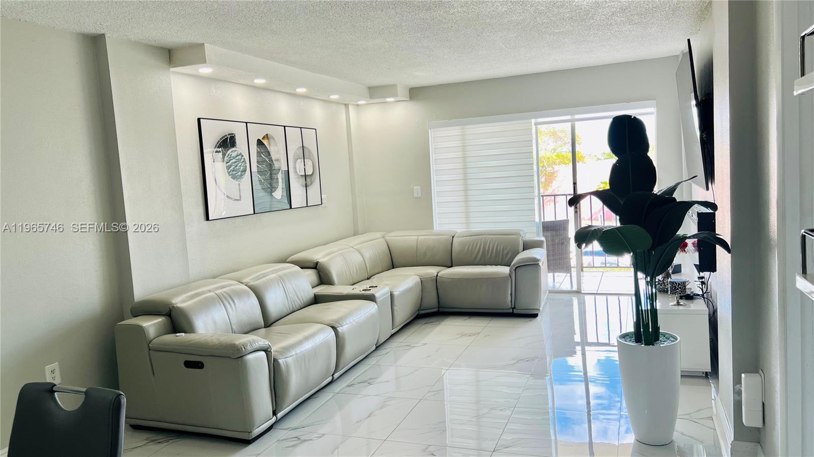 14250 SW 62nd St #319 Miami, FL 33183