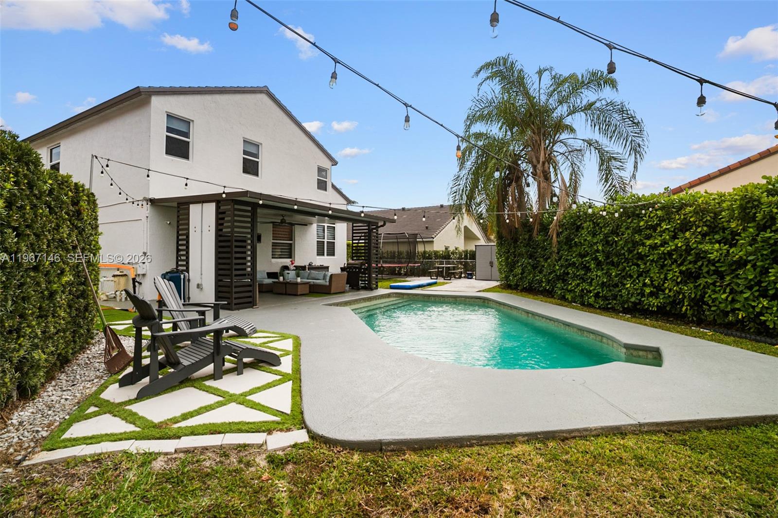 1034 NW 184th Way Pembroke Pines, FL 33029