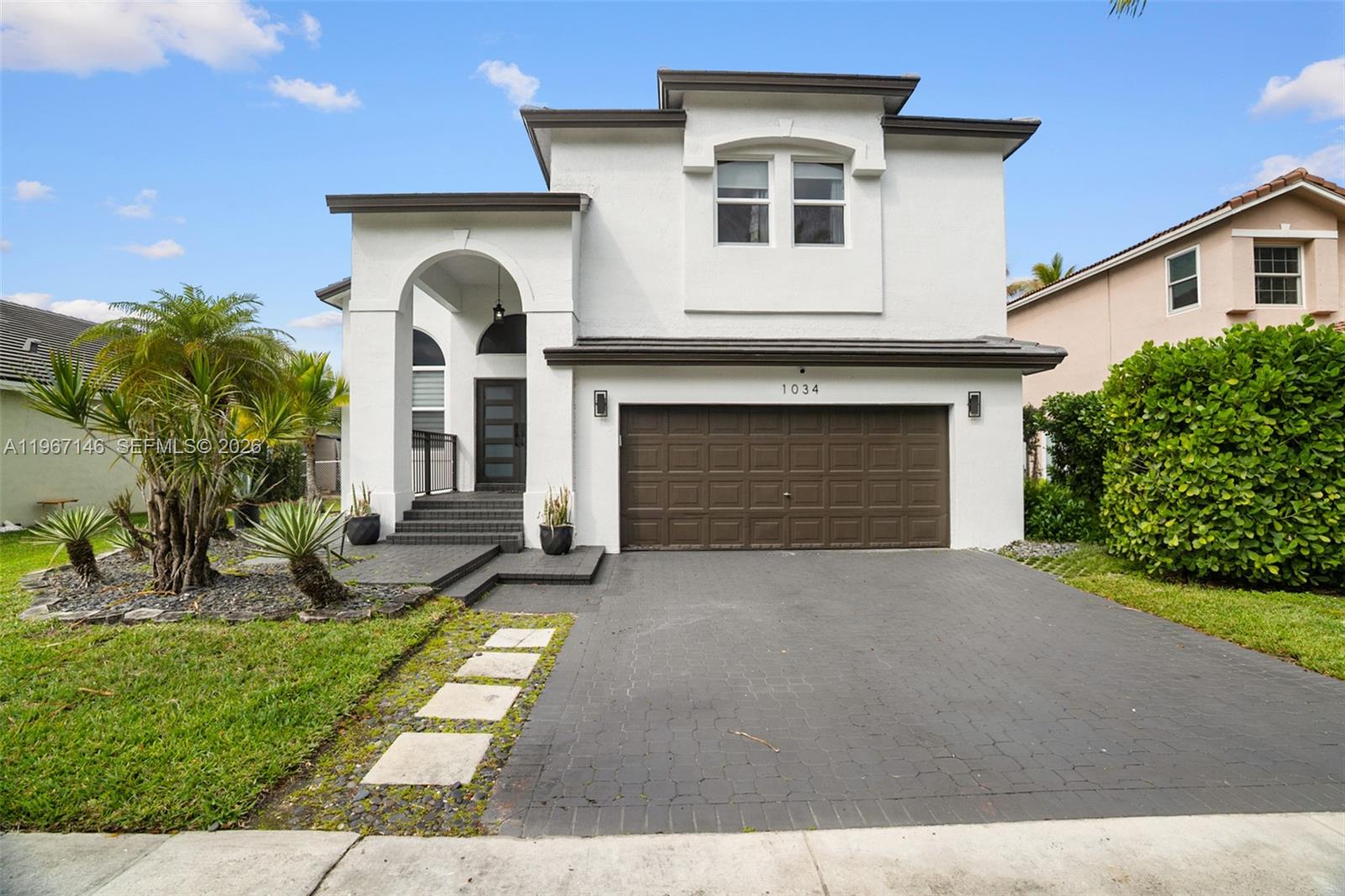 1034 NW 184th Way Pembroke Pines, FL 33029