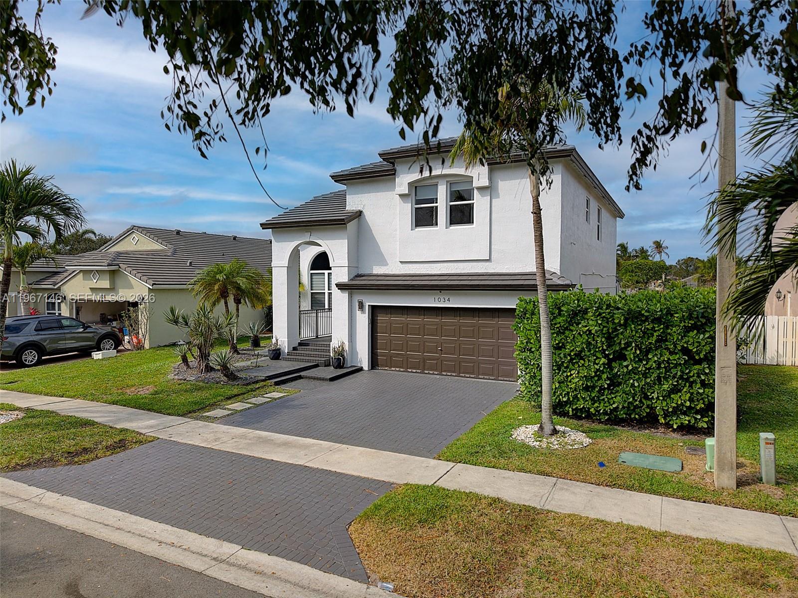 1034 NW 184th Way Pembroke Pines, FL 33029