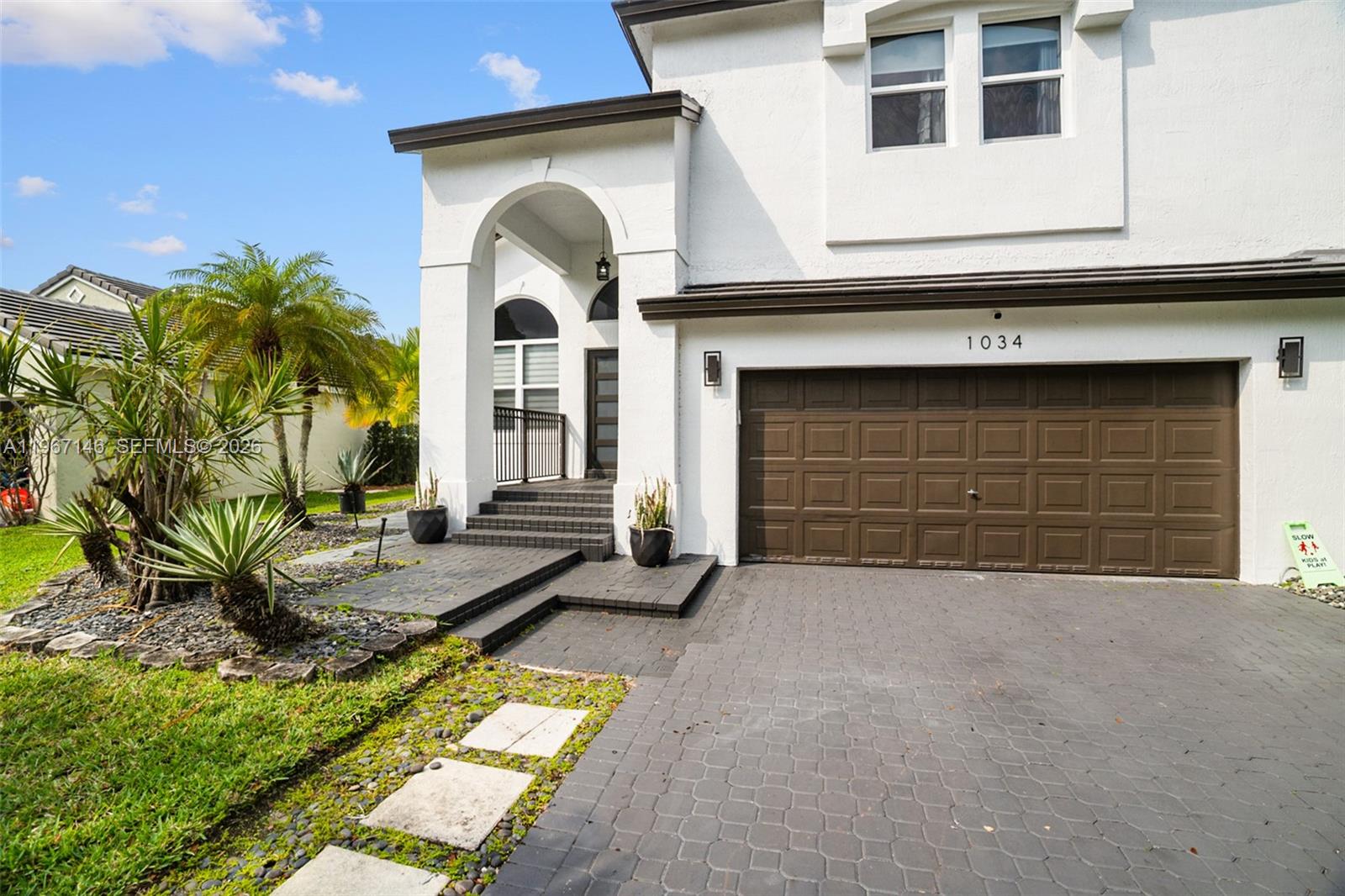 1034 NW 184th Way Pembroke Pines, FL 33029