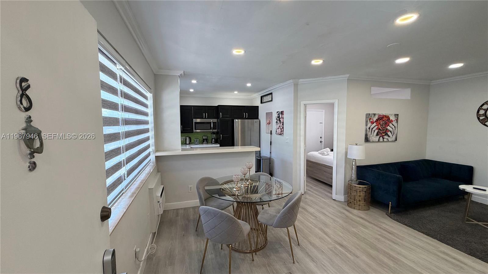 10004 E Bay Hbr Dr #8