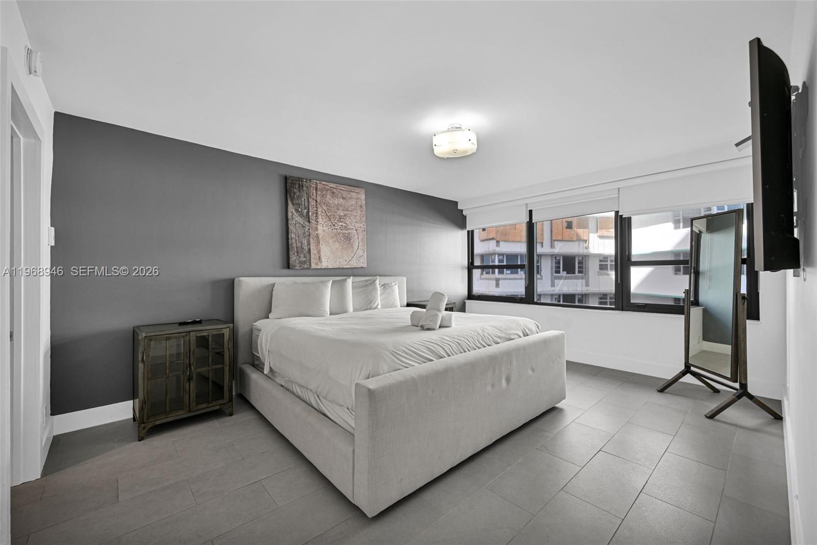 5225 Collins Ave #714 Miami Beach, FL 33140