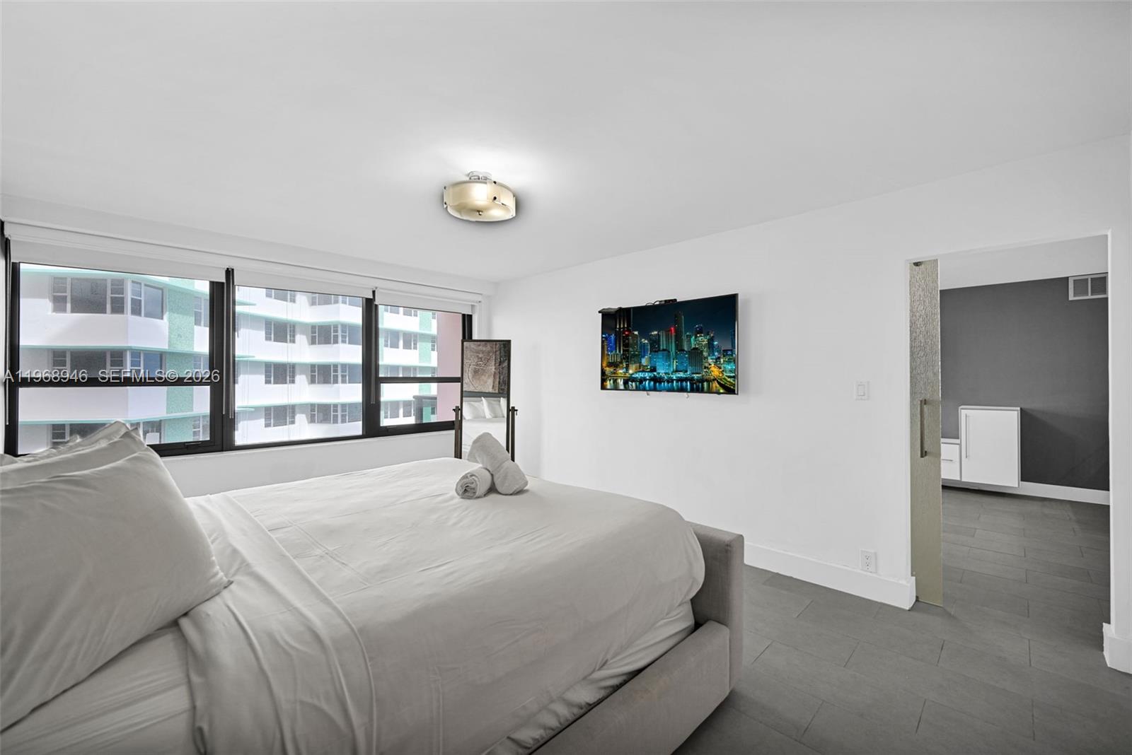 5225 Collins Ave #714 Miami Beach, FL 33140