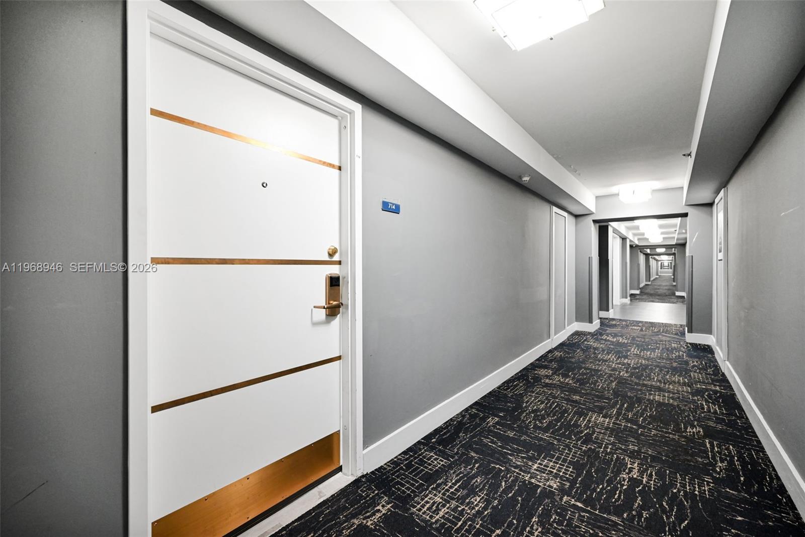 5225 Collins Ave #714 Miami Beach, FL 33140