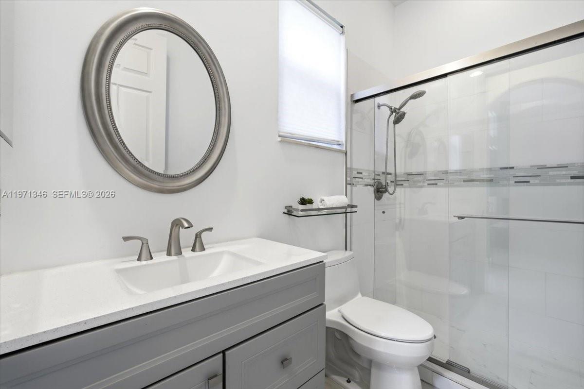 864 NW 123rd Dr Coral Springs, FL 33071