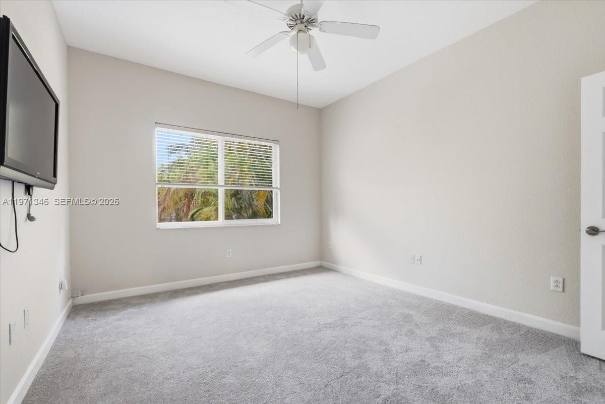 864 NW 123rd Dr Coral Springs, FL 33071