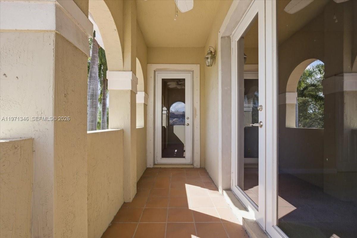 864 NW 123rd Dr Coral Springs, FL 33071