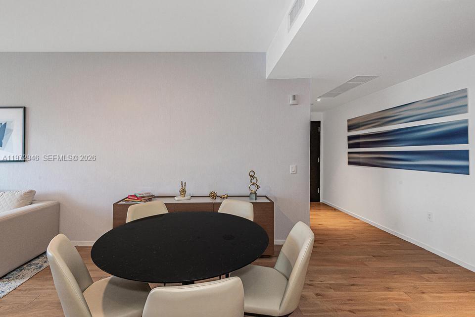 398 NE 5th St #2418 Miami, FL 33132