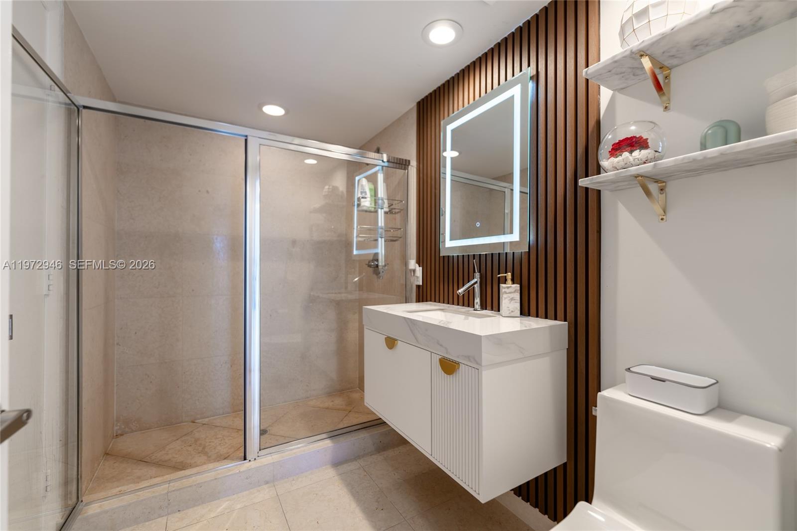 image Icon Brickell II18