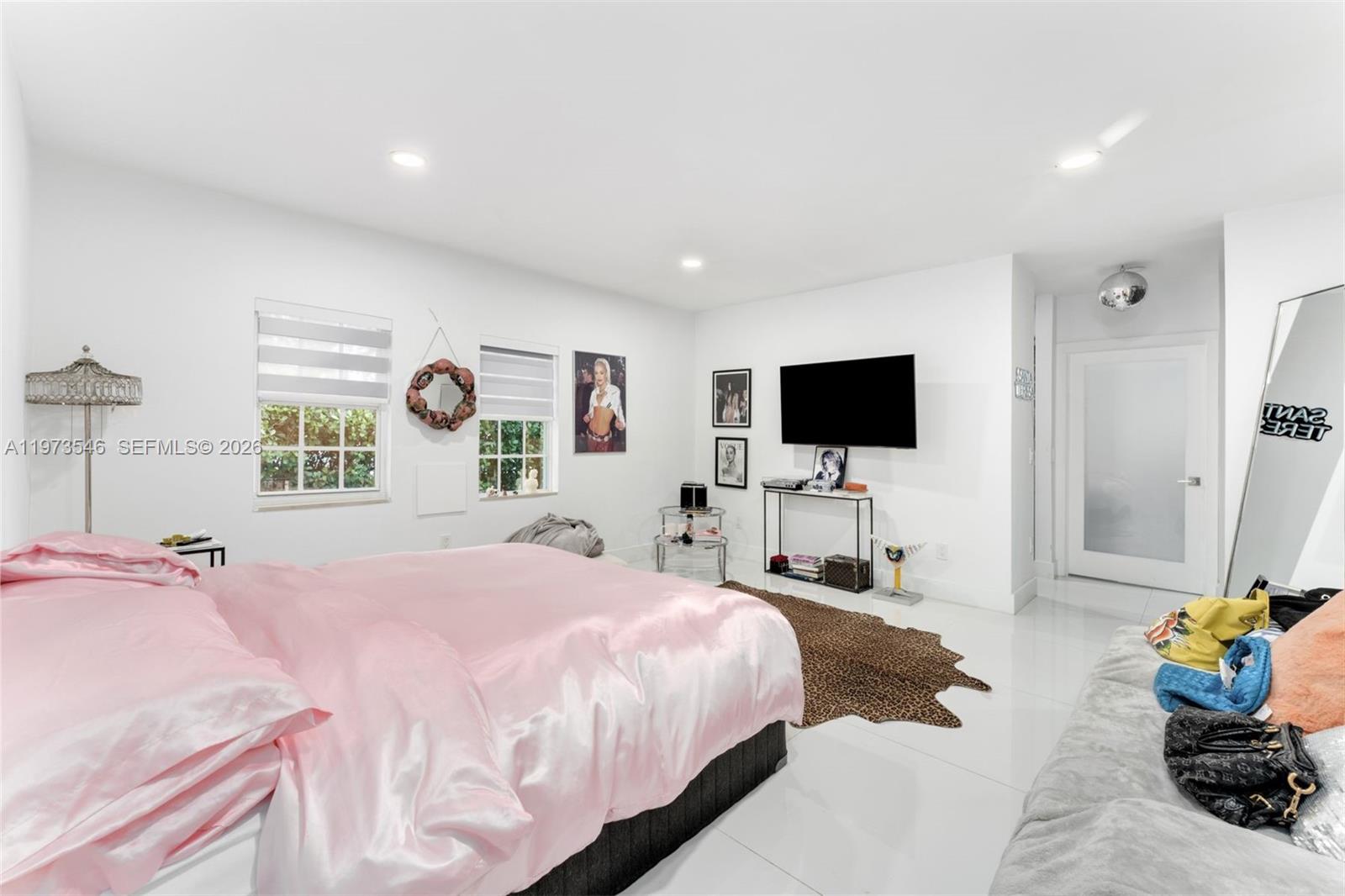 400 SW 24th Rd Miami, FL 33129