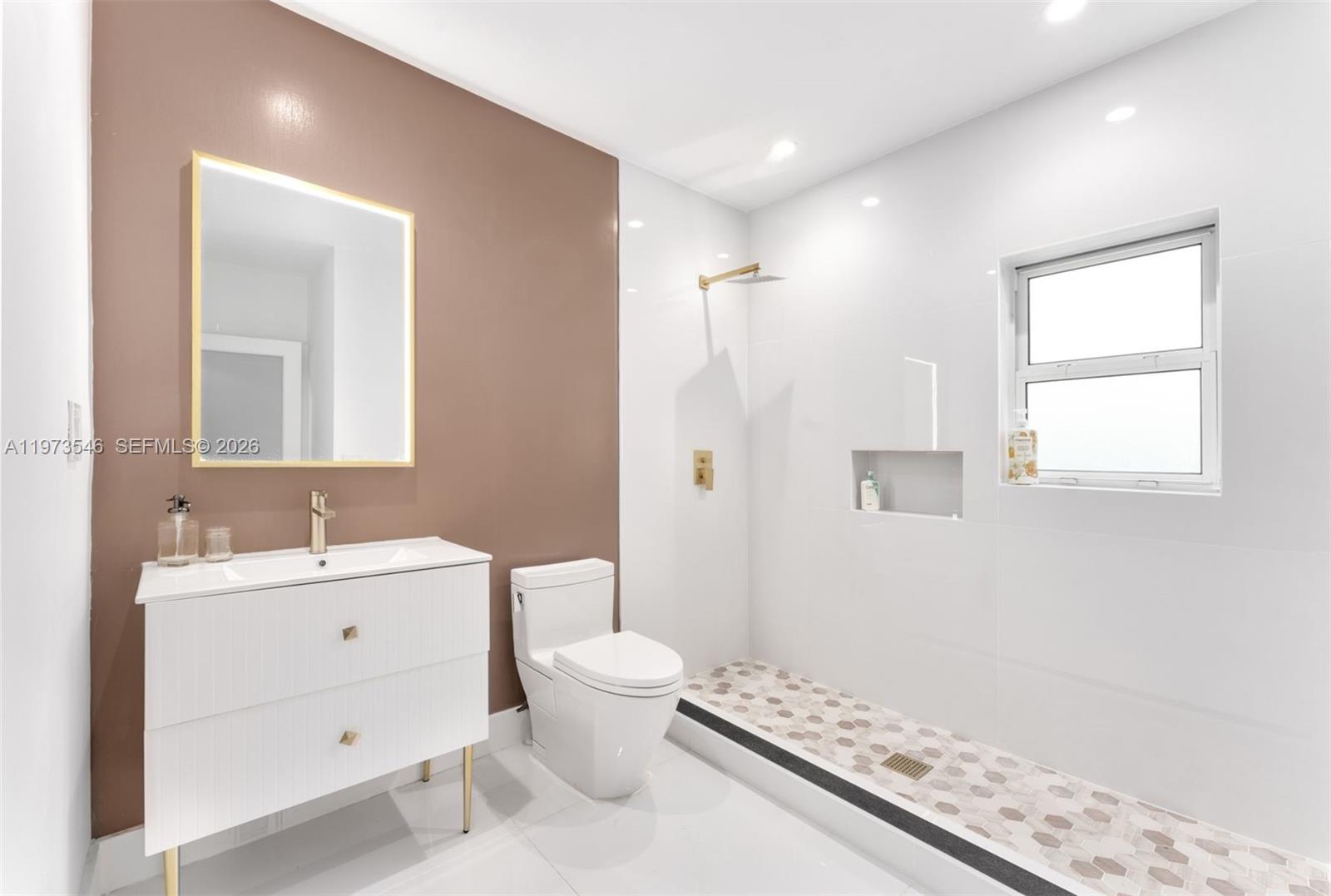 400 SW 24th Rd Miami, FL 33129