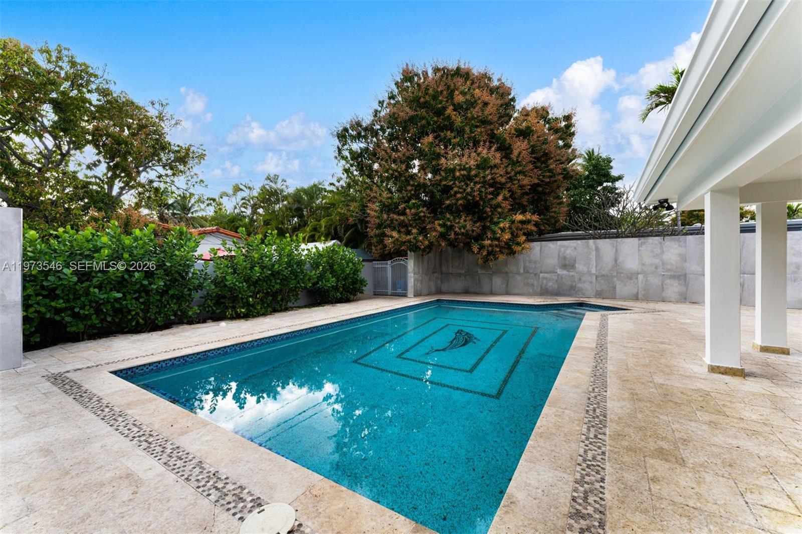 400 SW 24th Rd Miami, FL 33129