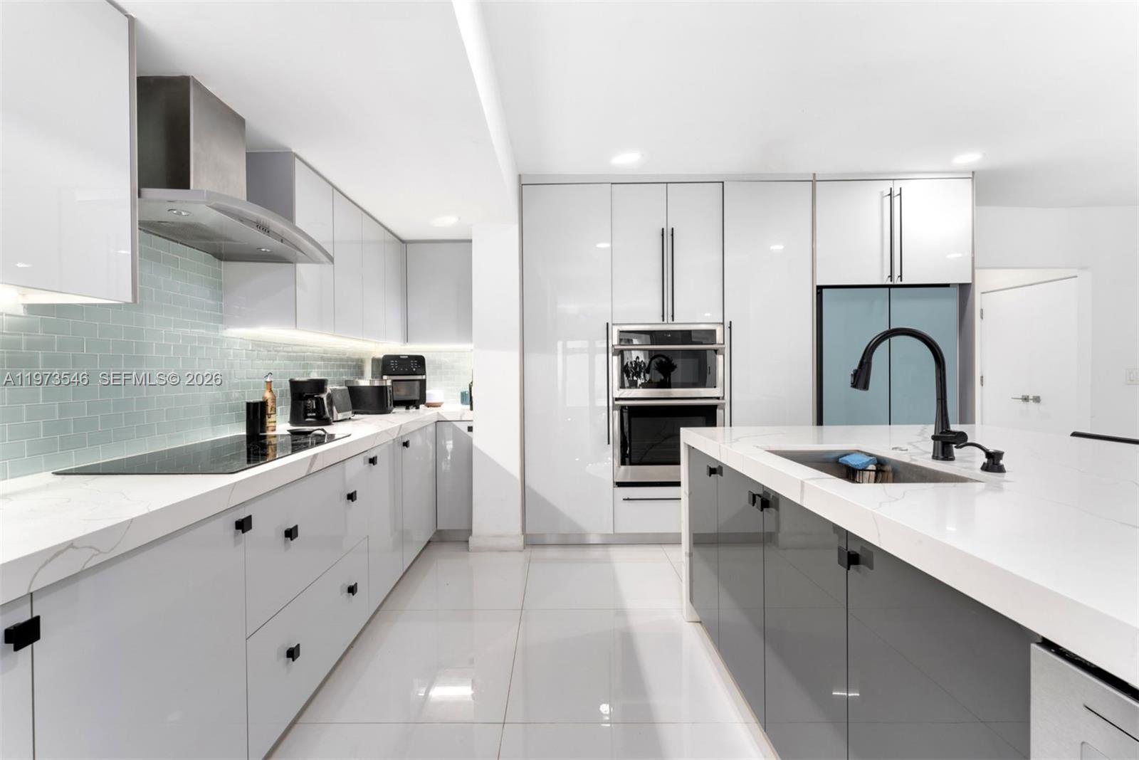 400 SW 24th Rd Miami, FL 33129