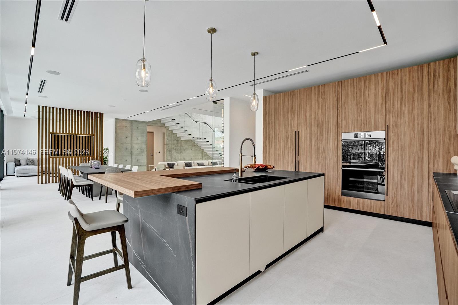 1379 NE 104th St Miami Shores, FL 33138