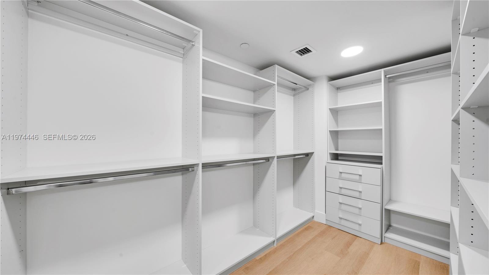 555 NE 34th St #704 Miami, FL 33137