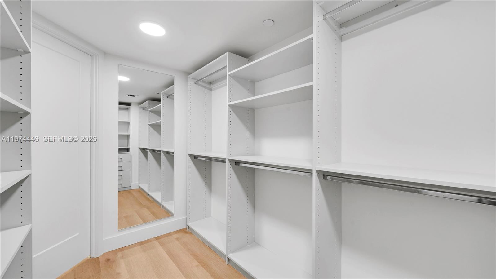 555 NE 34th St #704 Miami, FL 33137